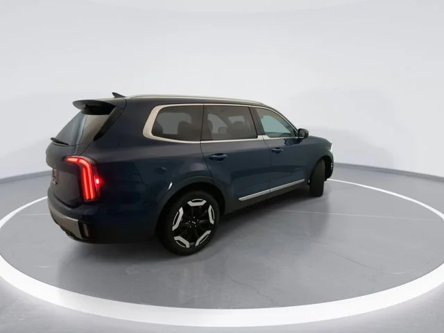 Used 2024 Black Kia EX image 6