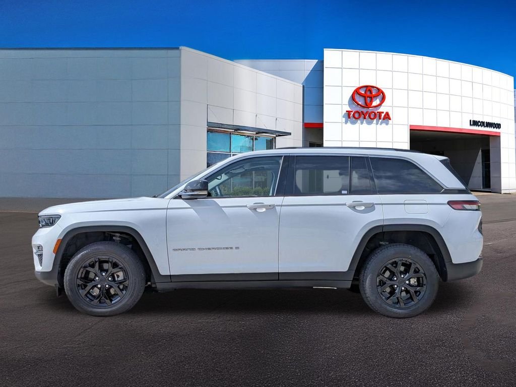 Used 2022 White Jeep Limited image 14