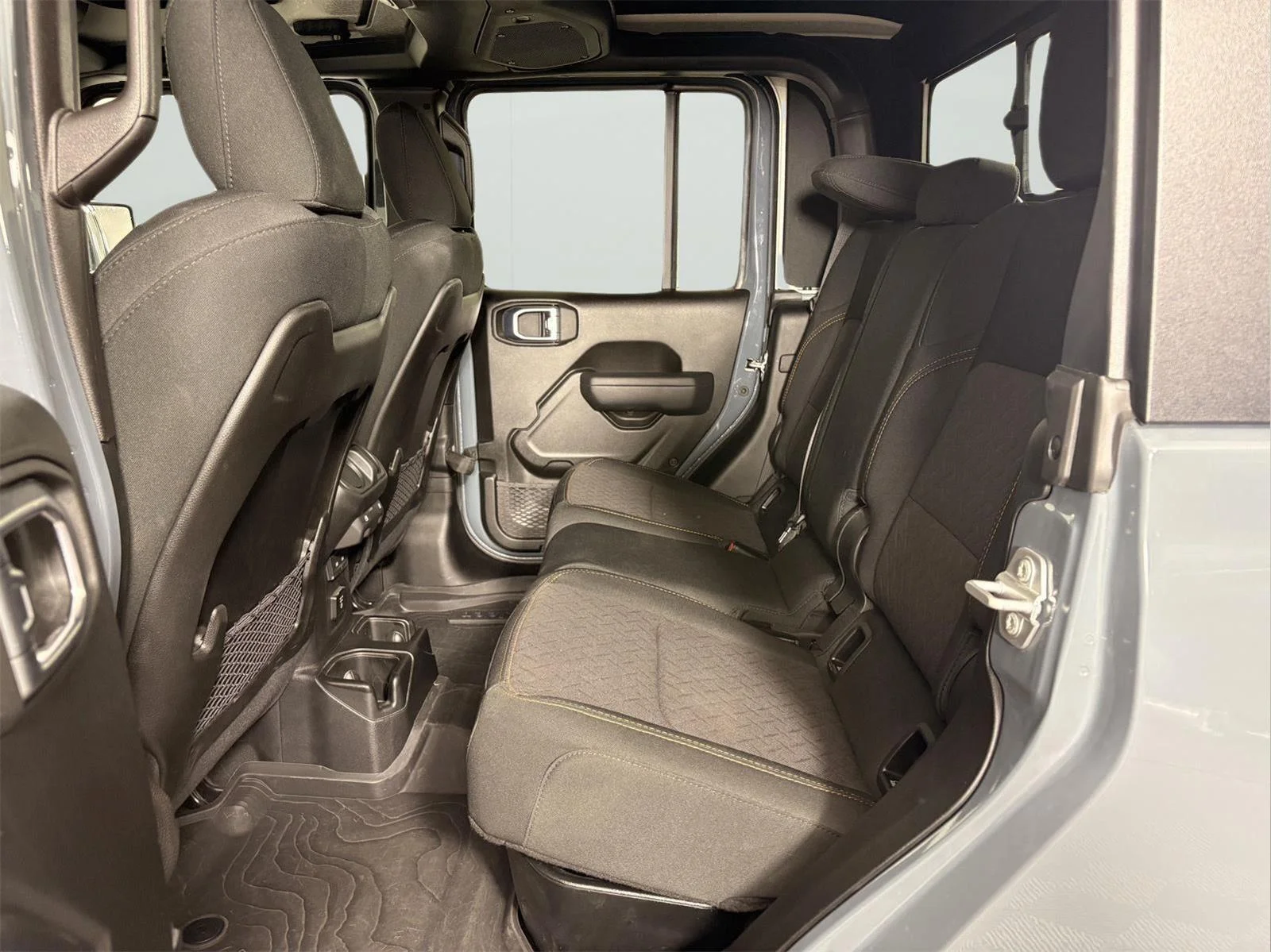 Used 2024 Anvil Clear Coat Jeep Mojave image 15