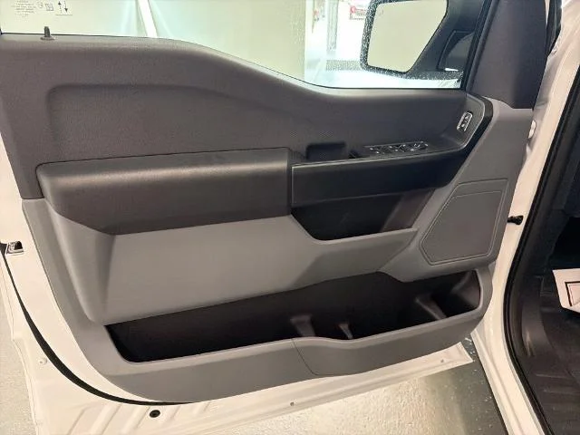 New 2026 Oxford White Ford XL image 28