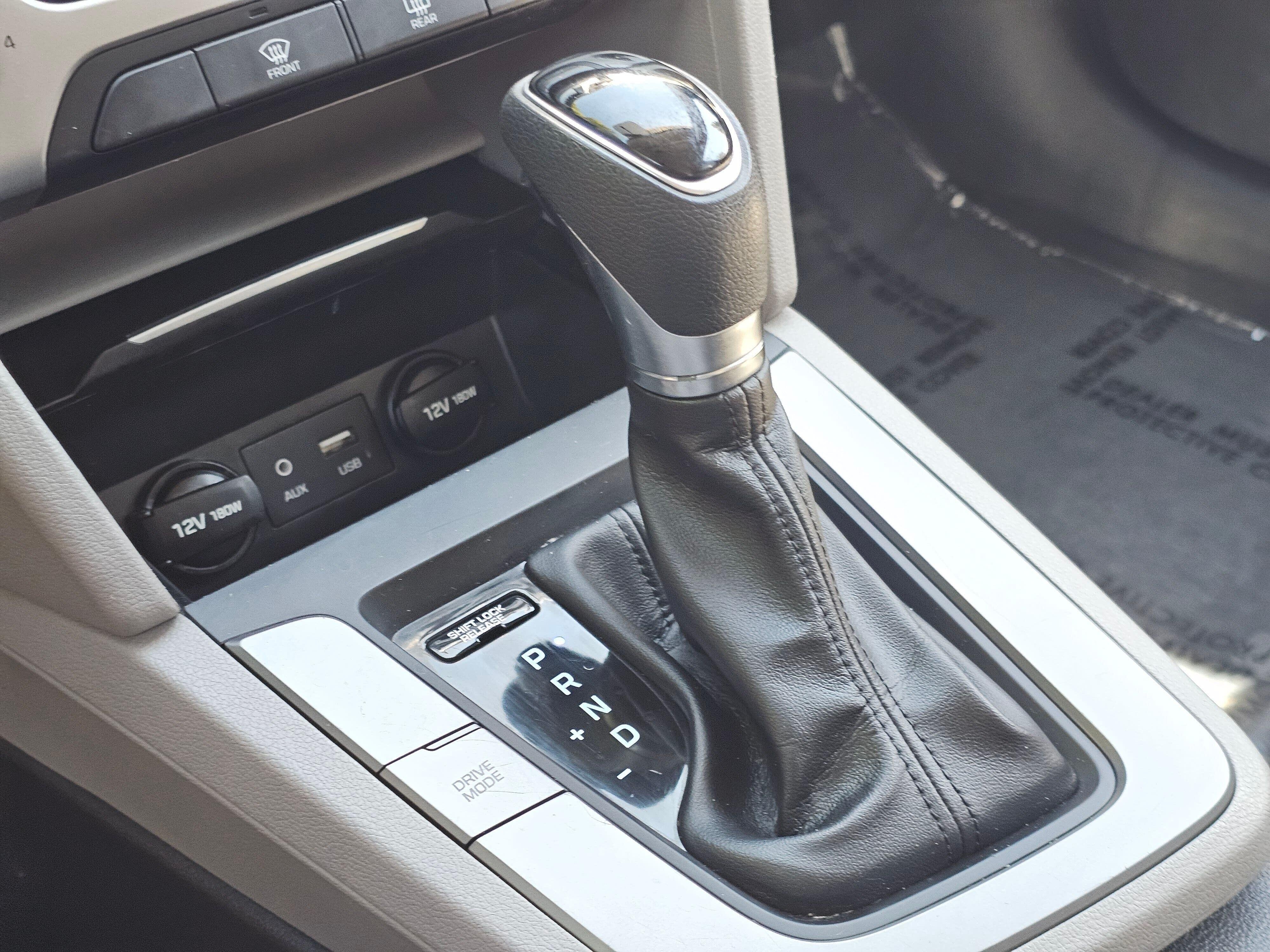 Used 2018 Phantom Black Hyundai SEL image 30