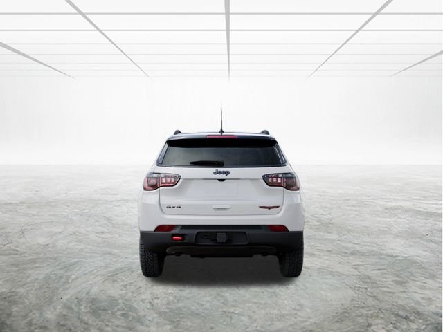 New 2026 Bright White Clear-Coat Exterior Paint Jeep Trailhawk image 8