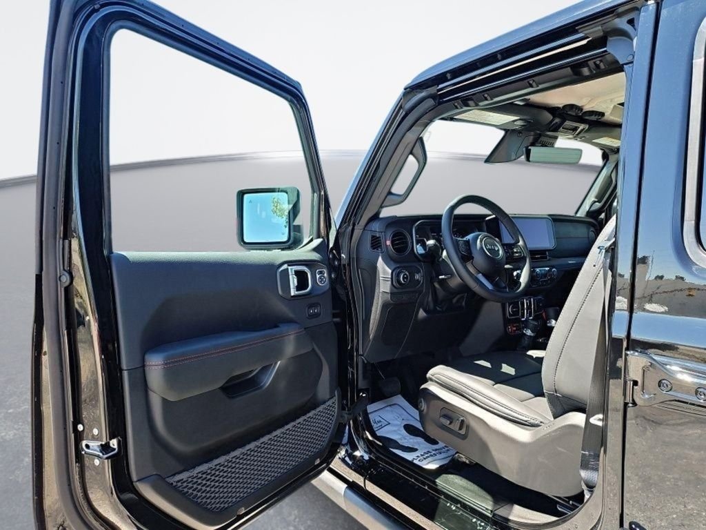 New 2026 Black Clearcoat Jeep Rubicon X image 15