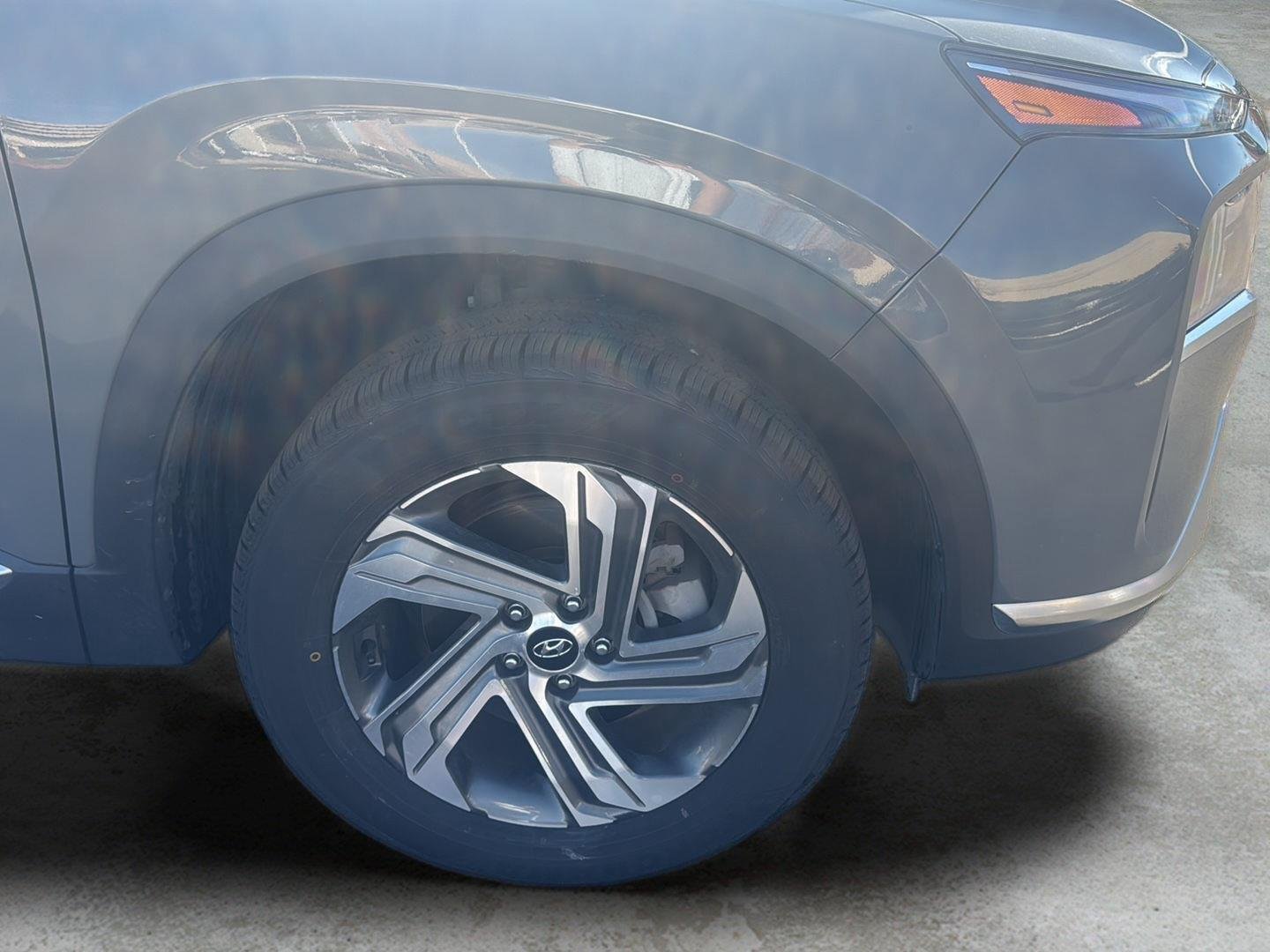 Used 2021  Hyundai SEL image 4