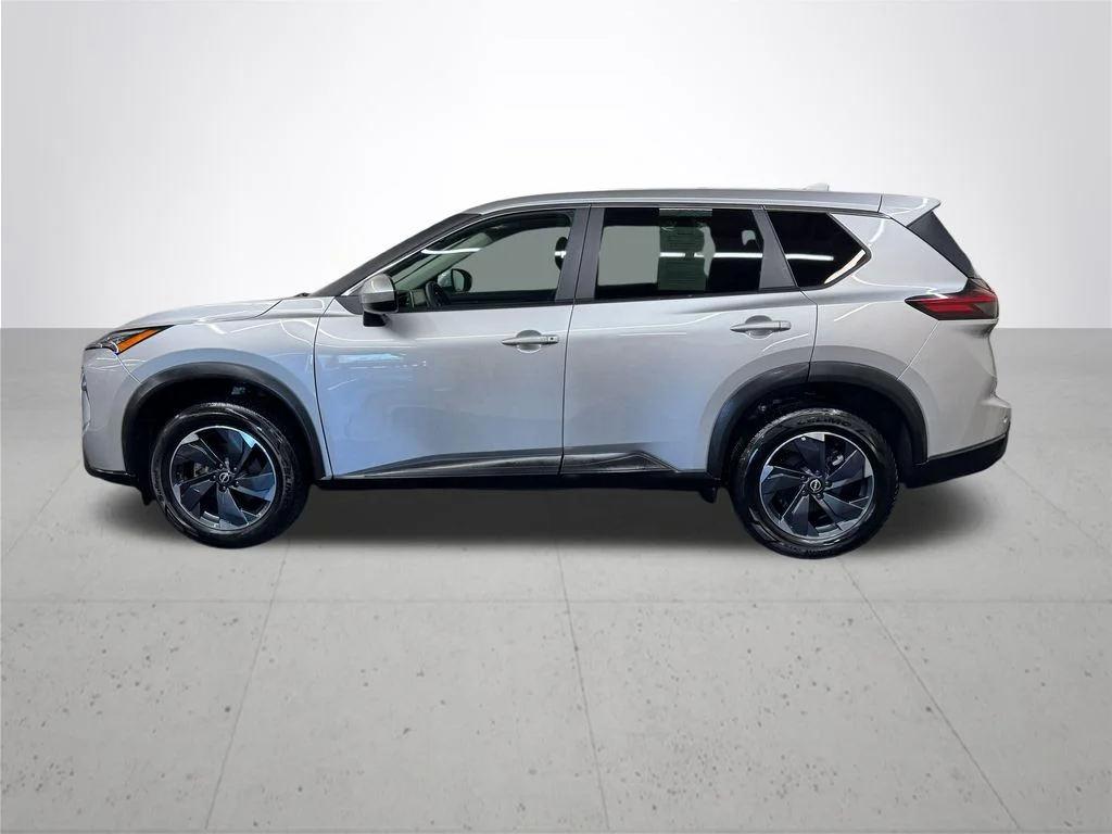 Used 2024 Silver Nissan SV image 3
