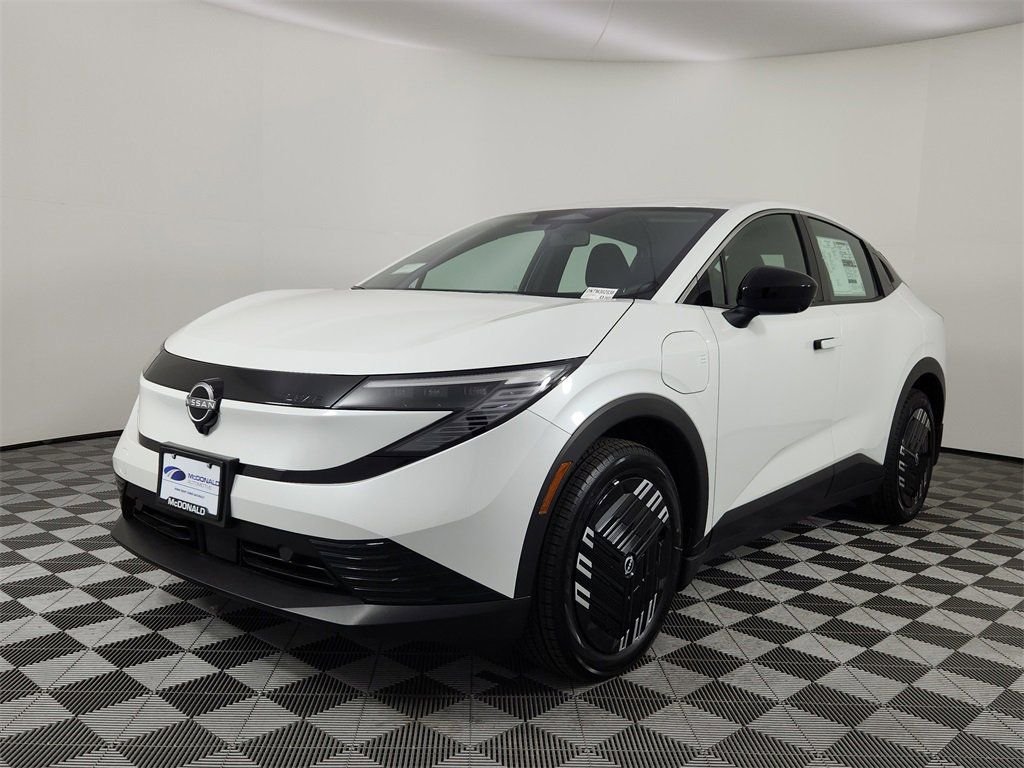 2026 Nissan Leaf S+'s photo