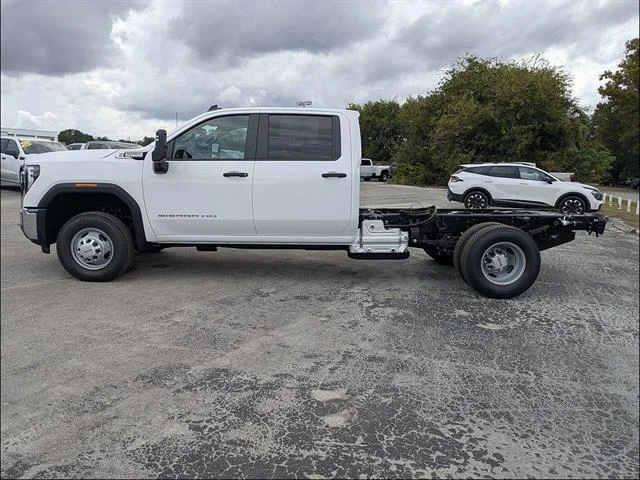 2026 GMC Sierra 3500 Chassis Cab Pro - Photo 6