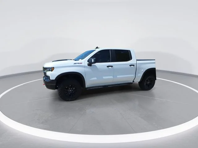 Used 2023 White Chevrolet ZR2 image 4