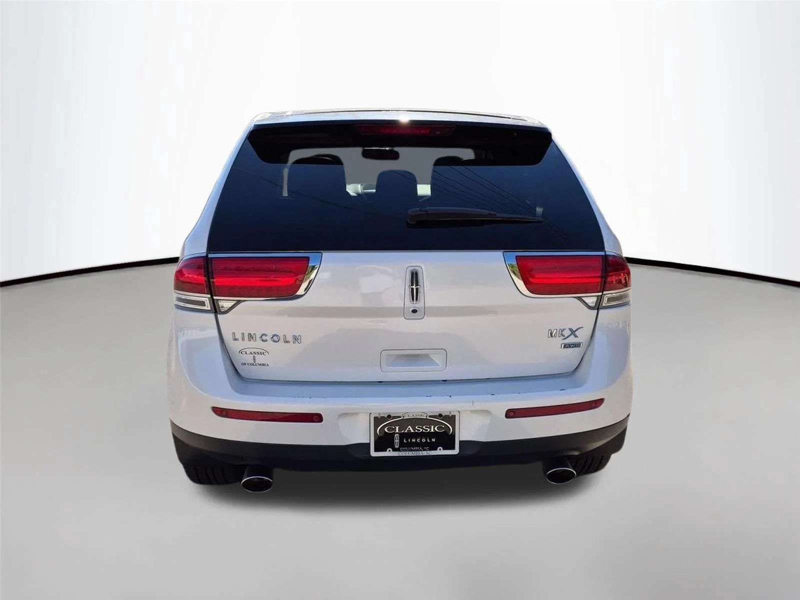 Used 2011 WHITE PLATINUM METALLIC TRI-COAT LINCOLN  image 4