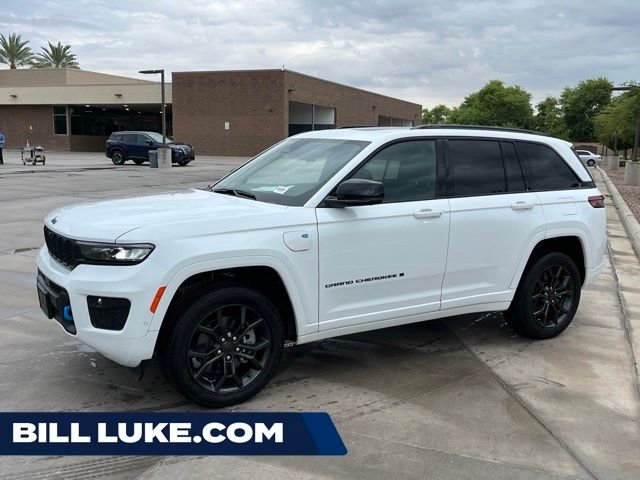 Used 2025 White Jeep Anniversary Edition 4xe image 1