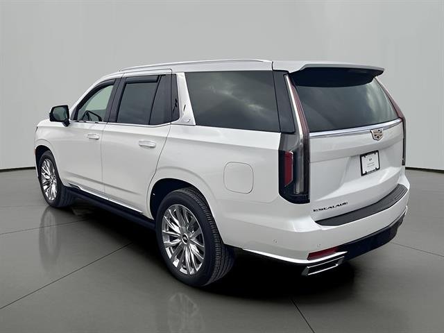 2024 Cadillac Escalade Premium Luxury, photo 2 of 12