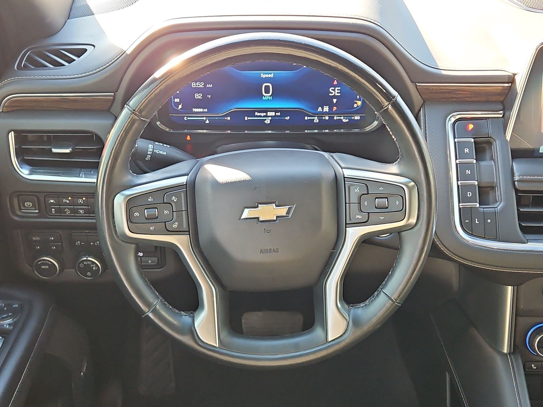 2023 Chevrolet Suburban Premier - Photo 16