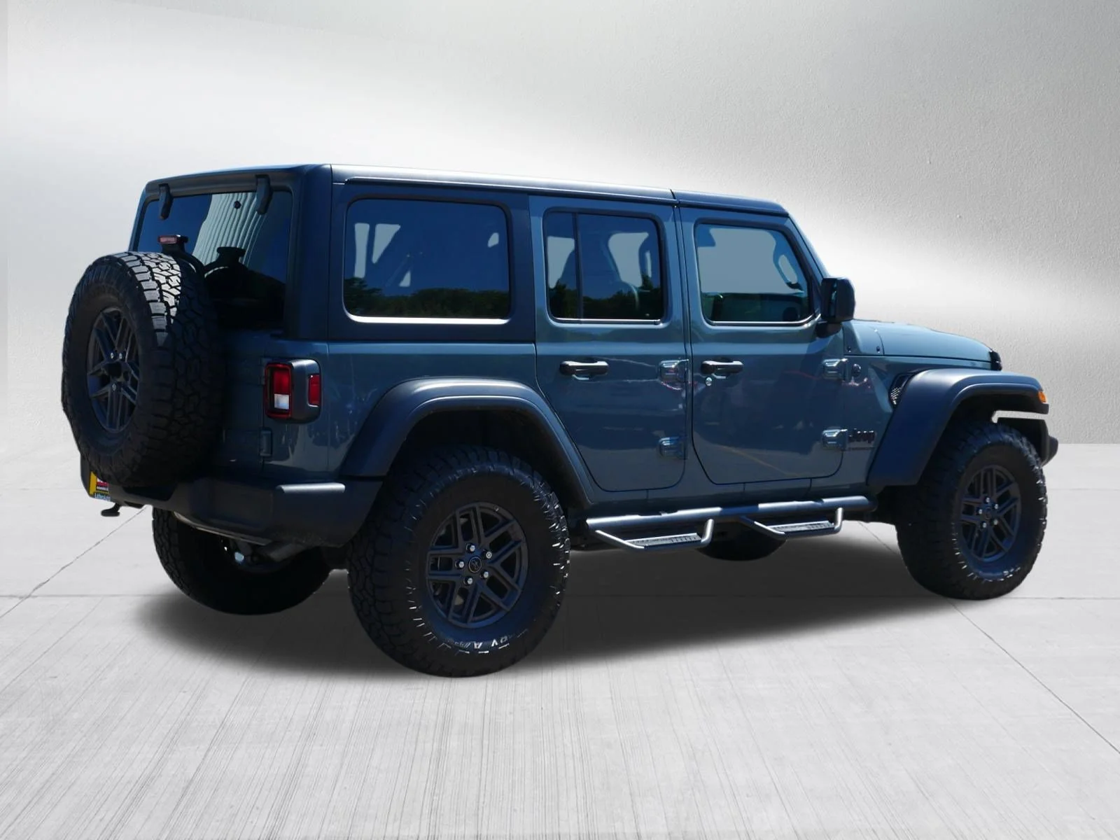 Used 2024 Anvil Clear Coat Jeep Sport S image 7
