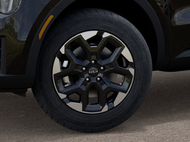 New 2026 Ebony Black Kia S image 9