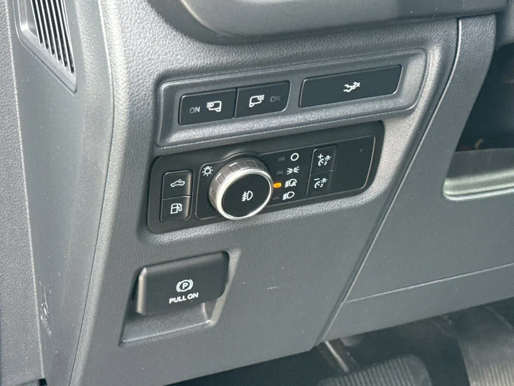 Certified Used 2024 Gray Ford XLT image 15