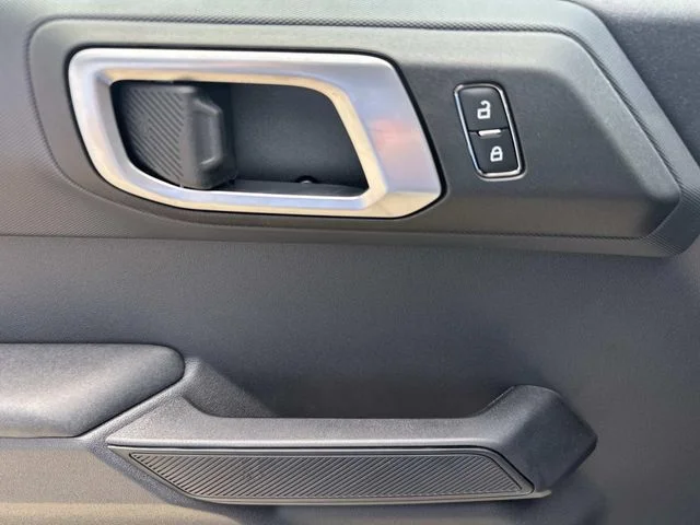 New 2026 Avalanche Gray Ford Big Bend® image 37