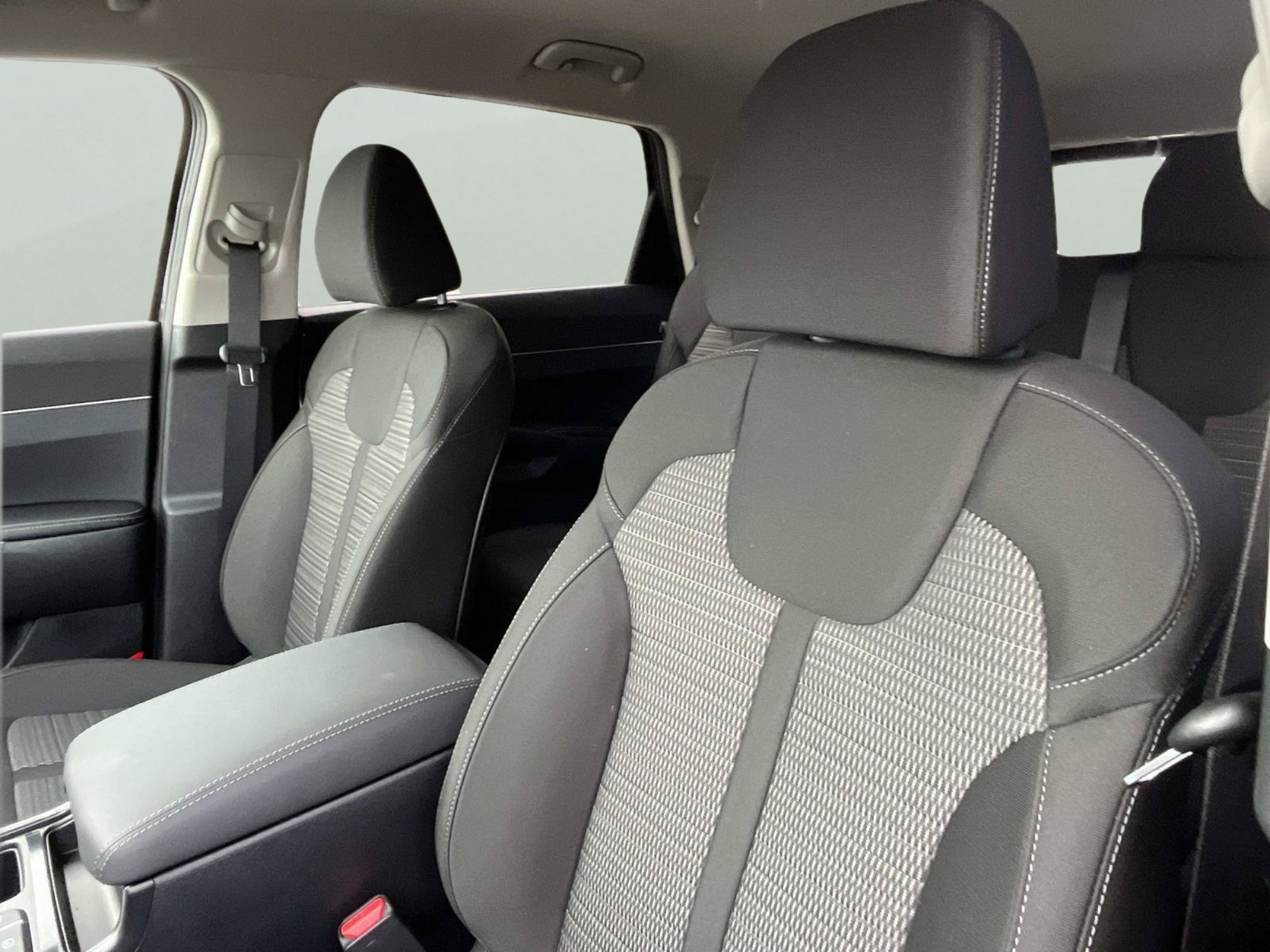 New 2026 Ebony Black Kia LX image 20