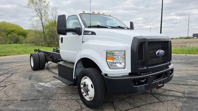 2023 Ford F-650's photo
