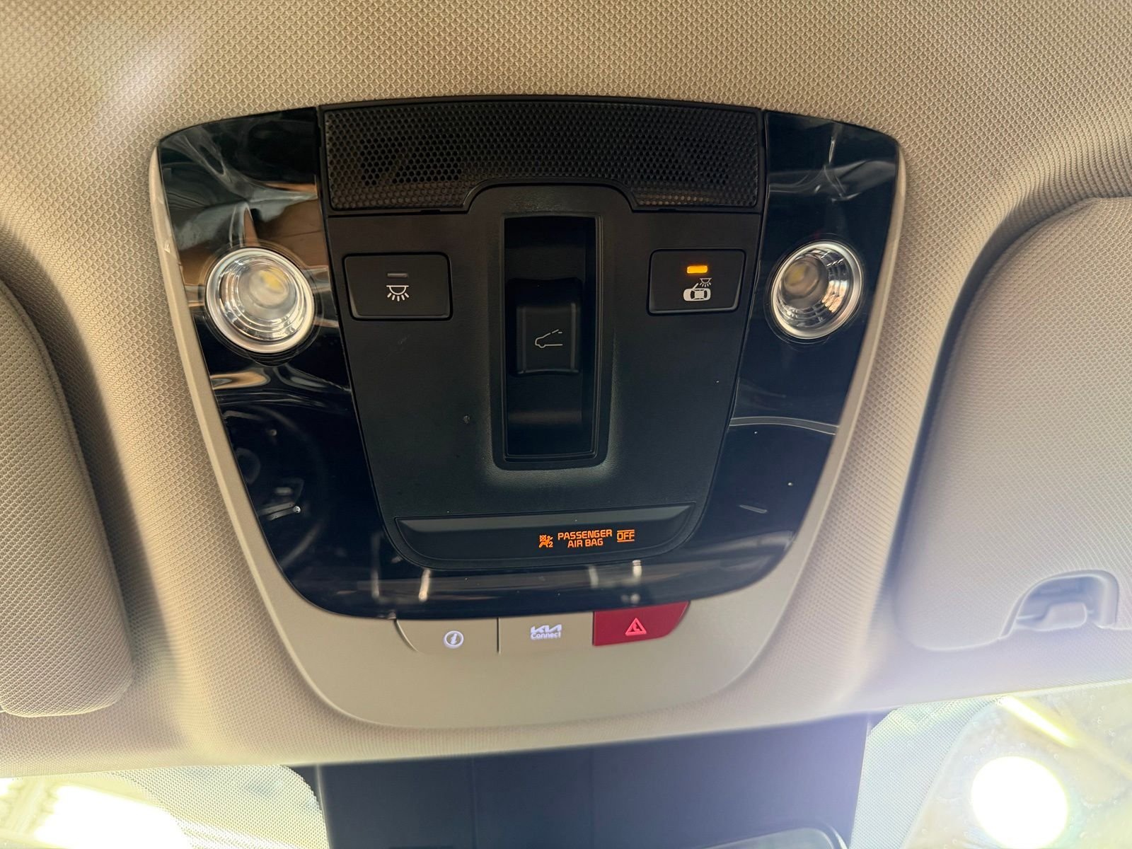 Used 2023 Silver Kia SX image 21