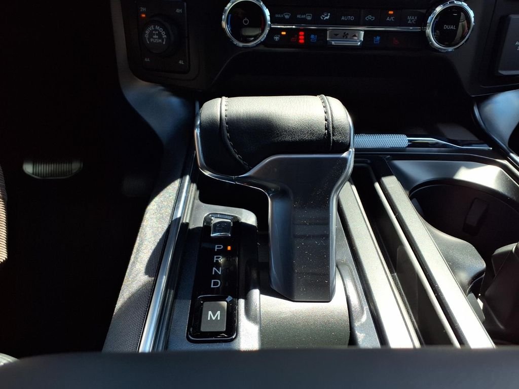 New 2026 Star White Metallic Tri-Coat Ford Platinum® image 22