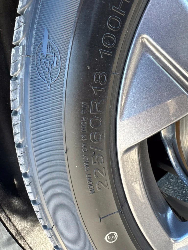 Used 2023 Gray Ford Select image 30