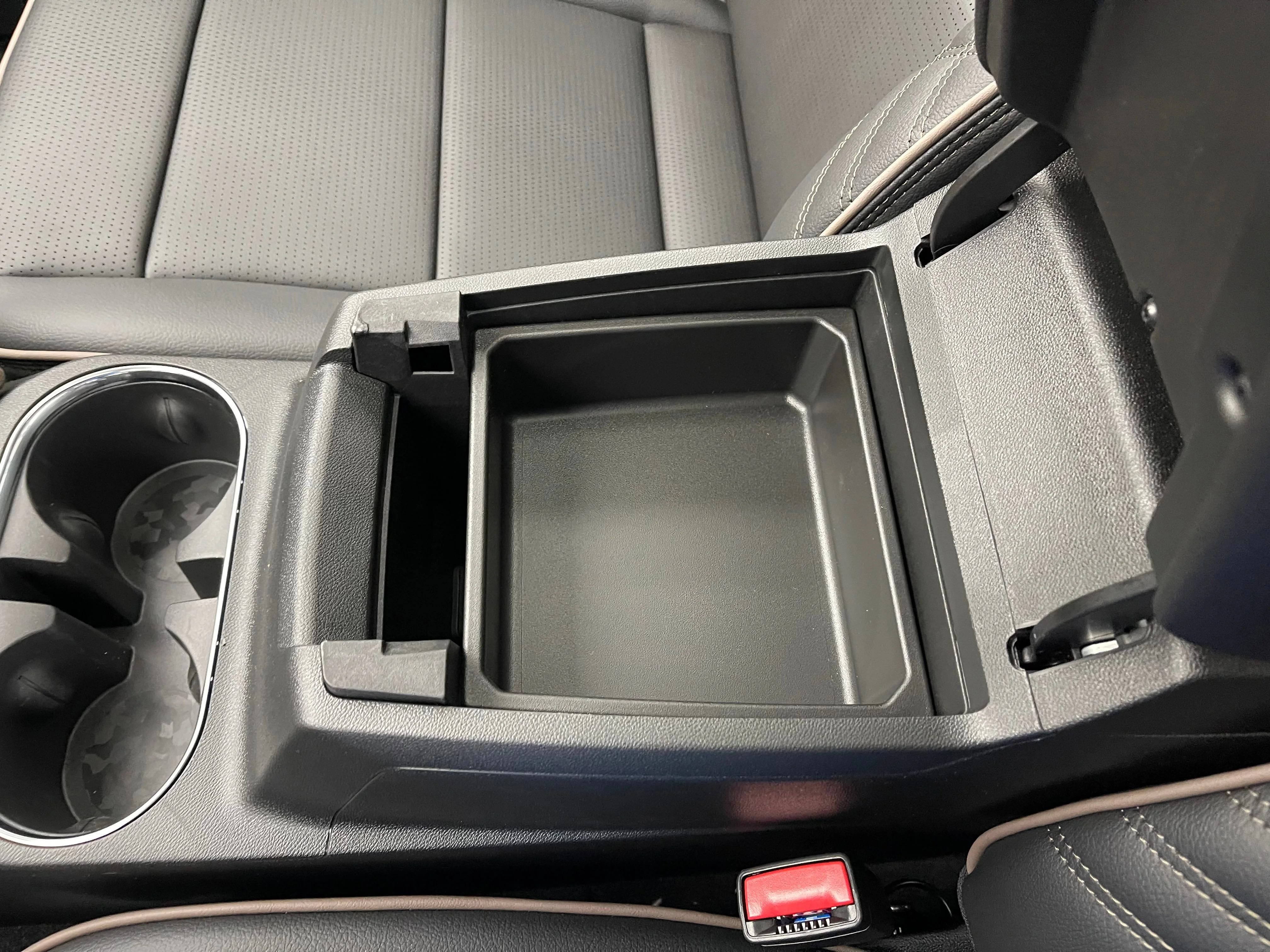Used 2026 Summit White GMC Denali image 30