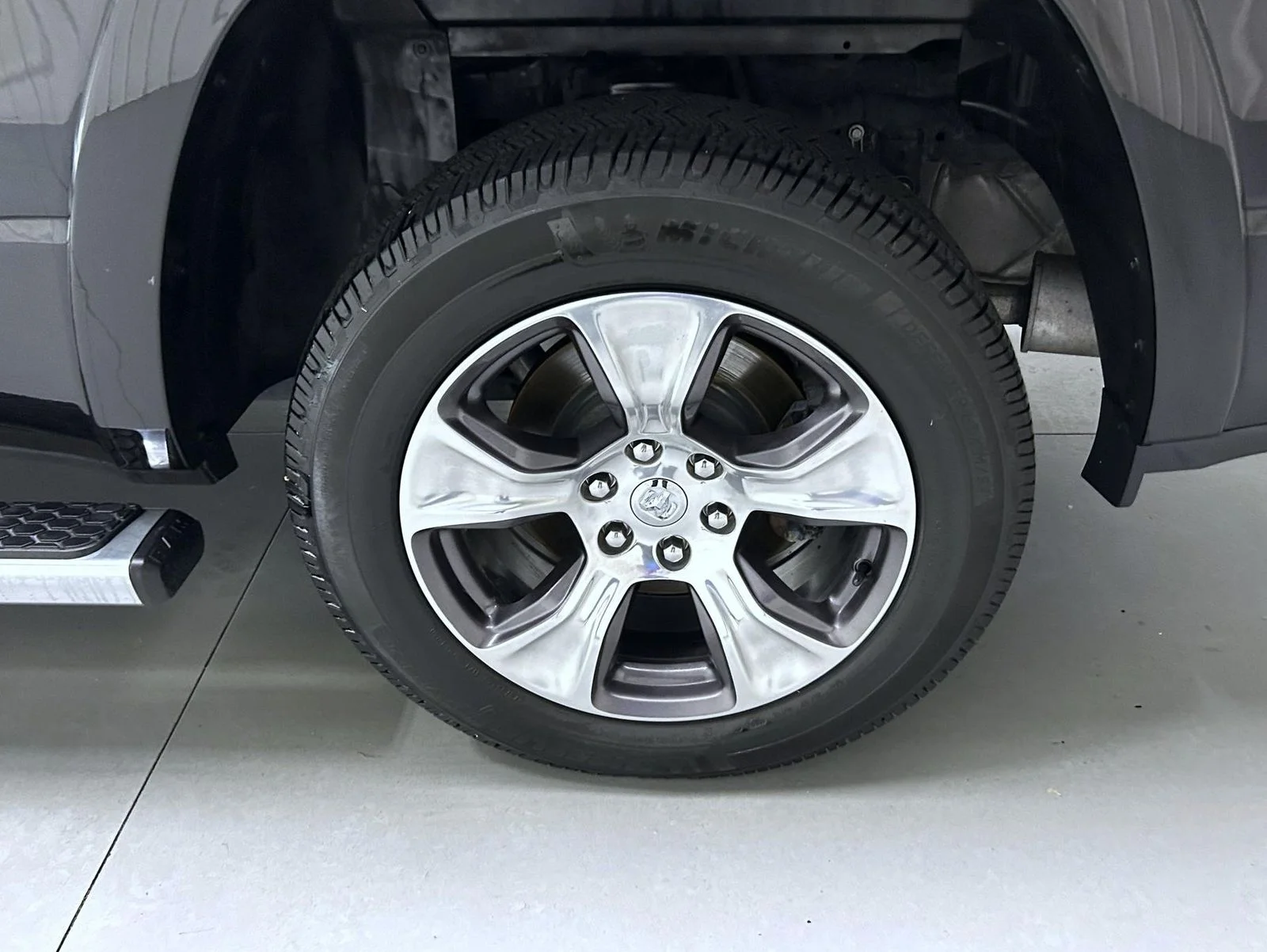 Used 2020 Black Ram Laramie image 22