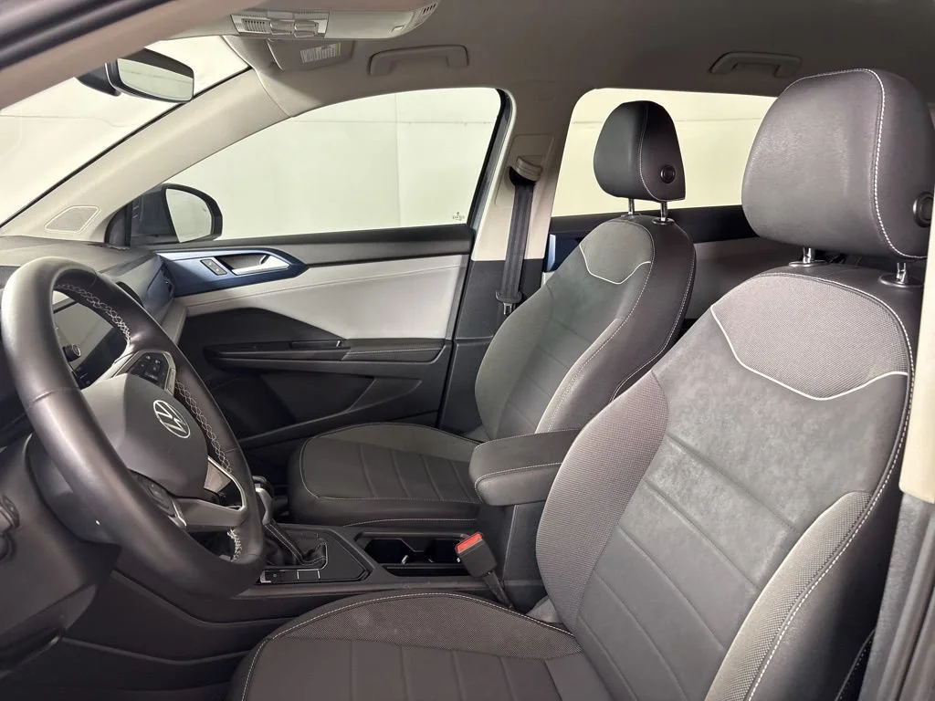 Used 2024 Gray Volkswagen 1.5T SE image 24