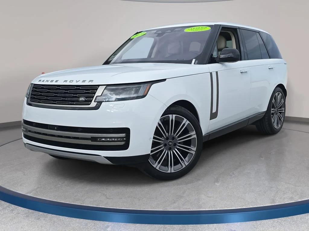 2023 Land Rover Range Rover 3.0 SE SWB's photo