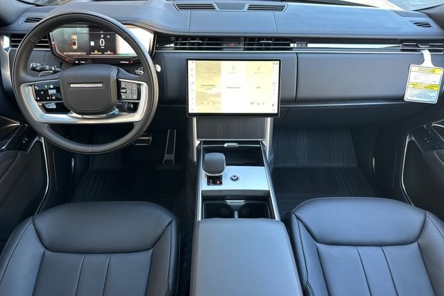 New 2026 Obsidian Black in Gloss Finish Land Rover SE image 12