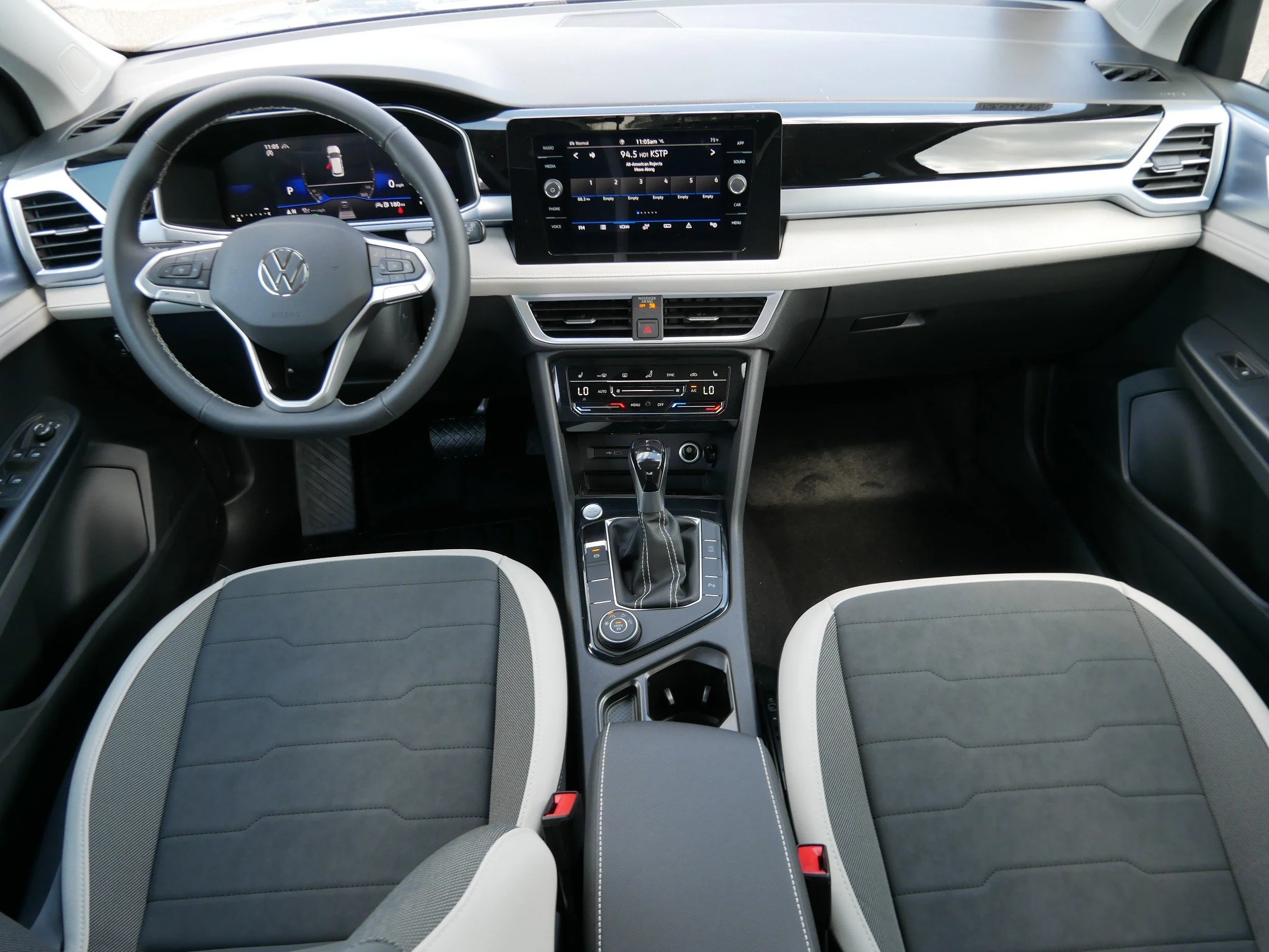 New 2026 Monterey Blue Pearl Volkswagen SE image 7