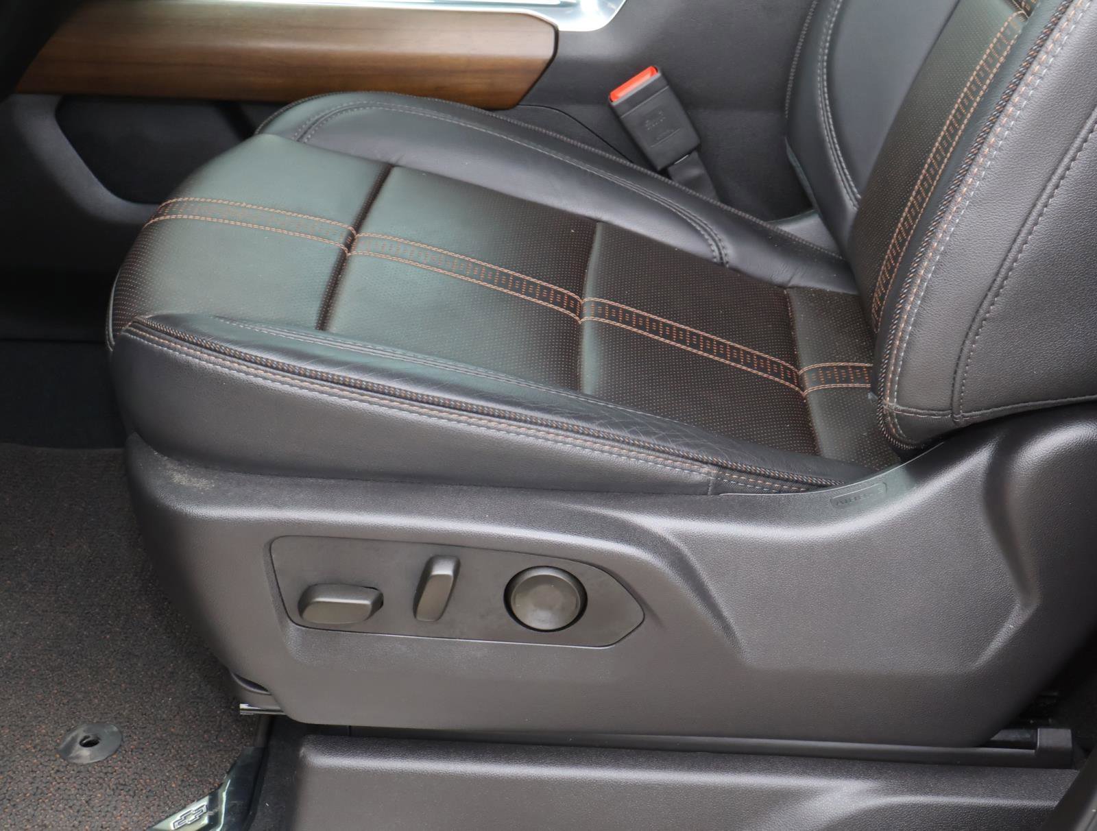 2025 Chevrolet Silverado 2500HD High Country - Photo 18