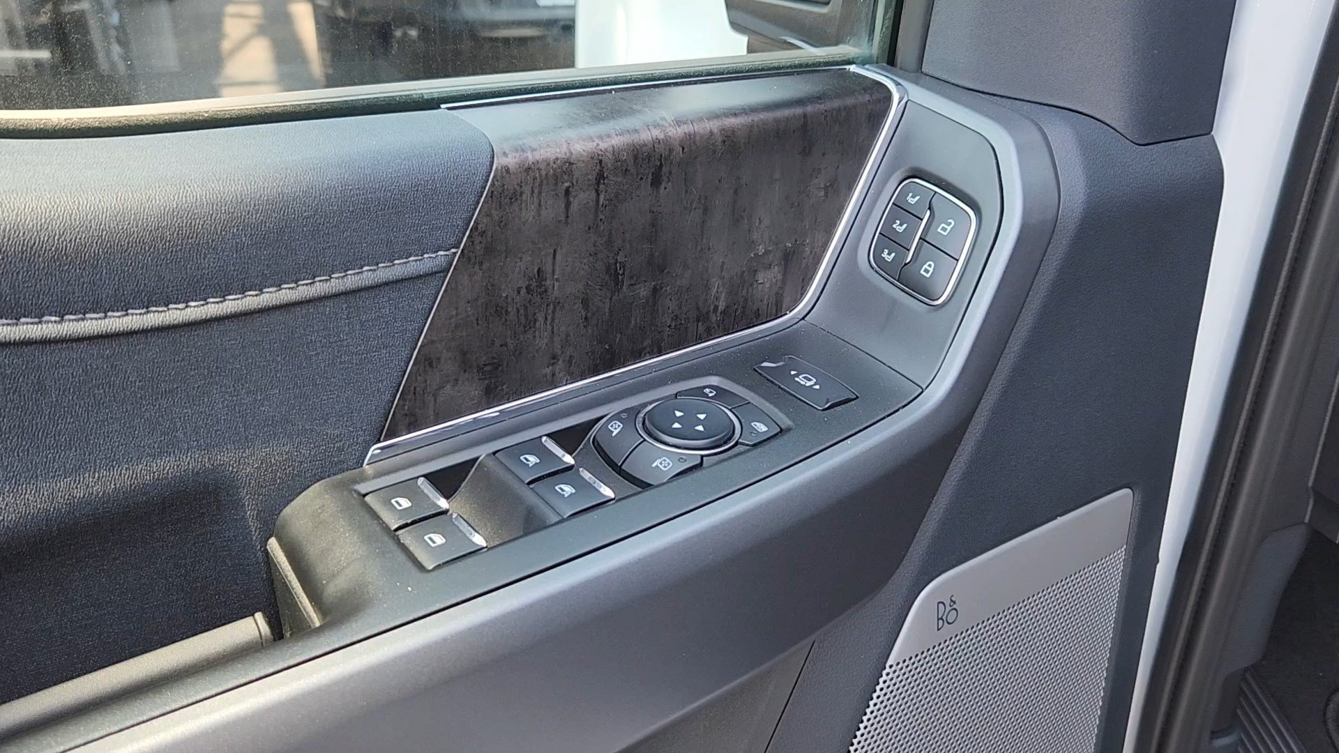 Certified Used 2025 Purple Ford LARIAT image 7