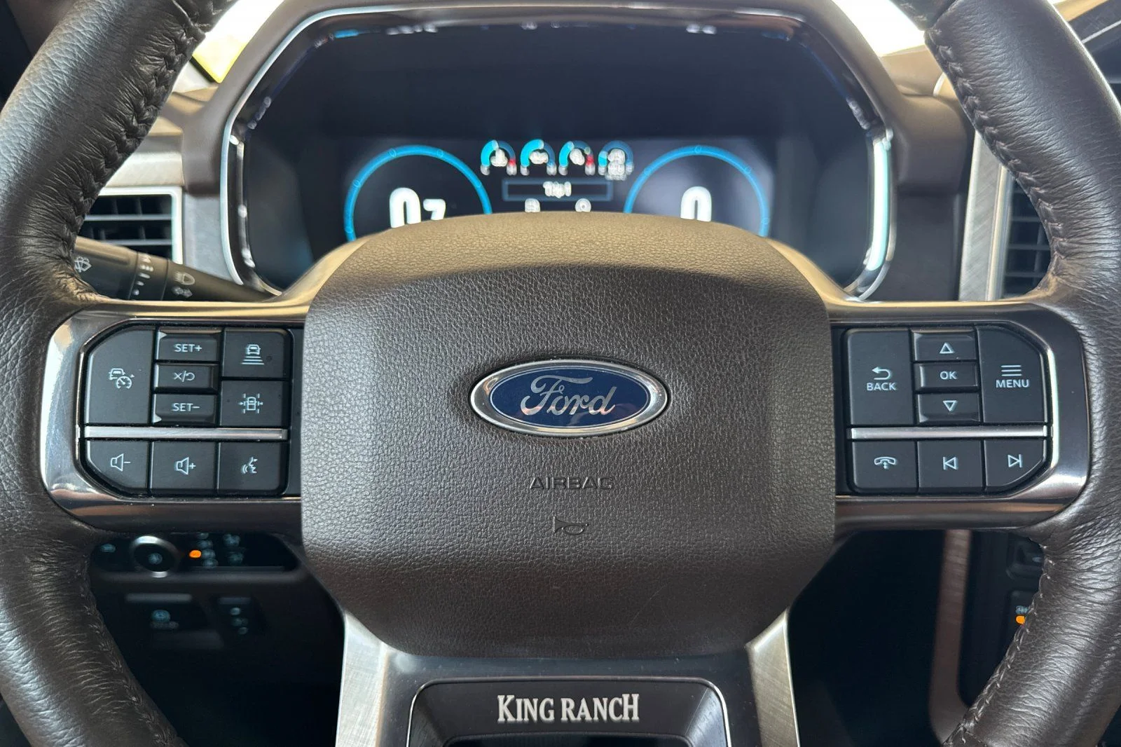 Used 2023 White Metallic Ford King Ranch image 25