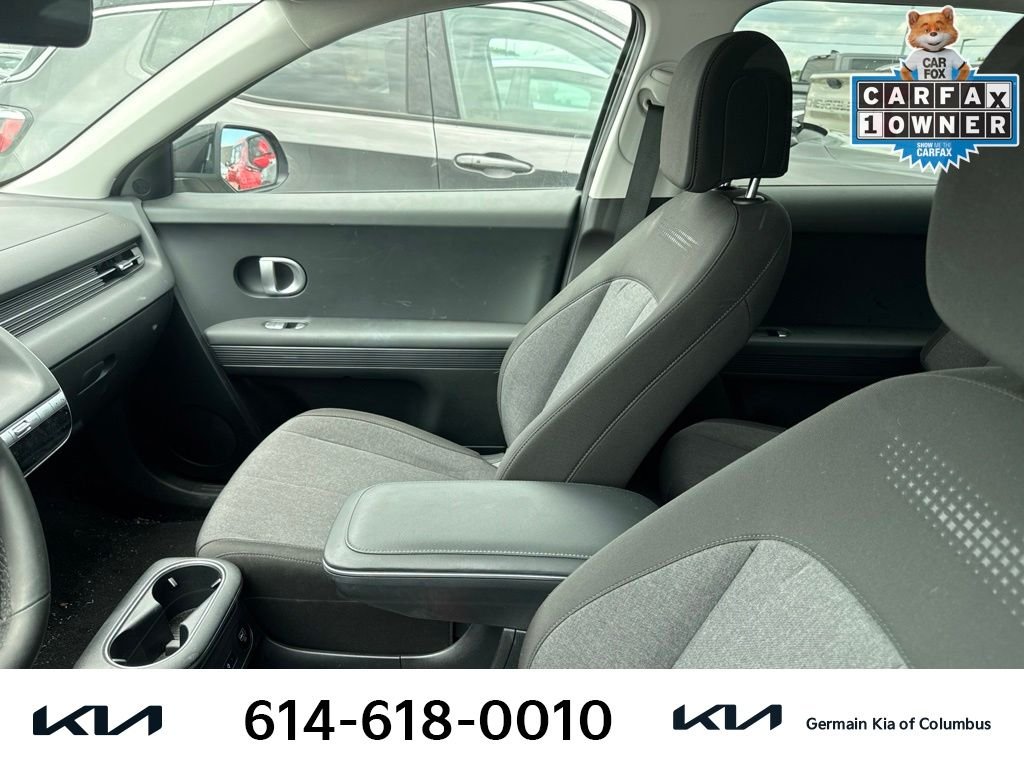 Used 2024 Black Hyundai SEL image 7