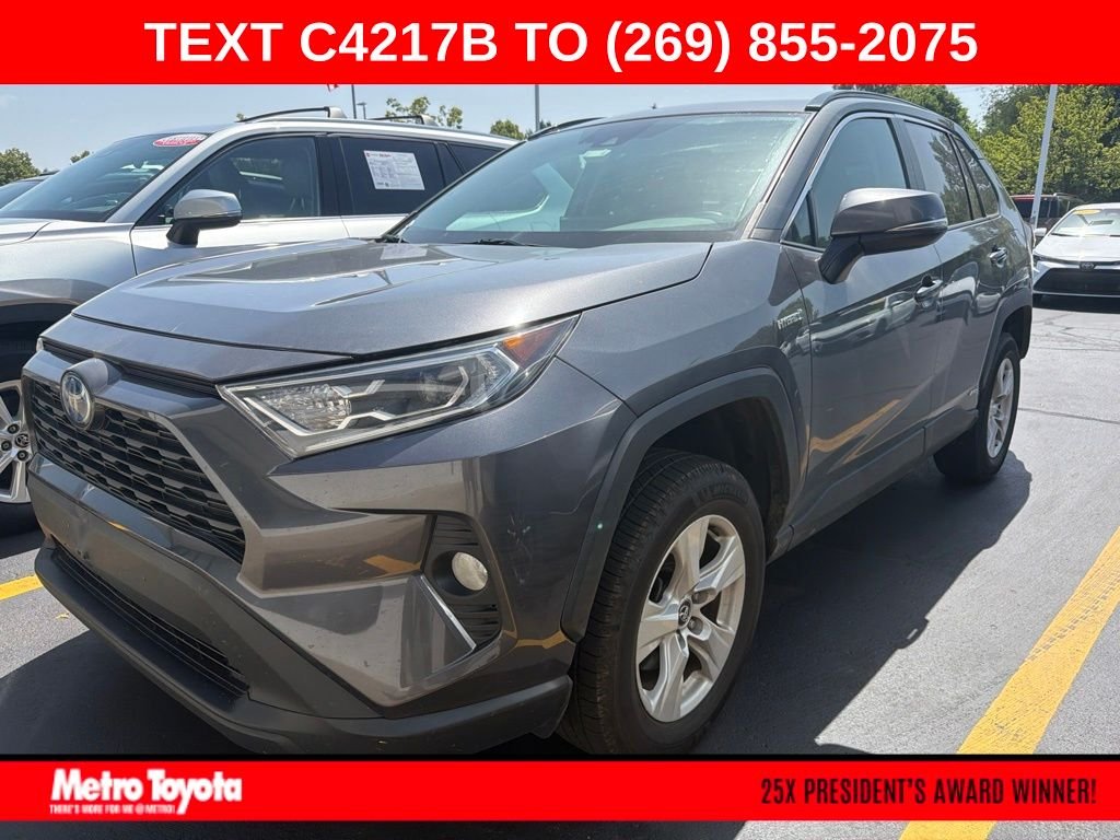 Used 2020 Gray Toyota XLE image 1