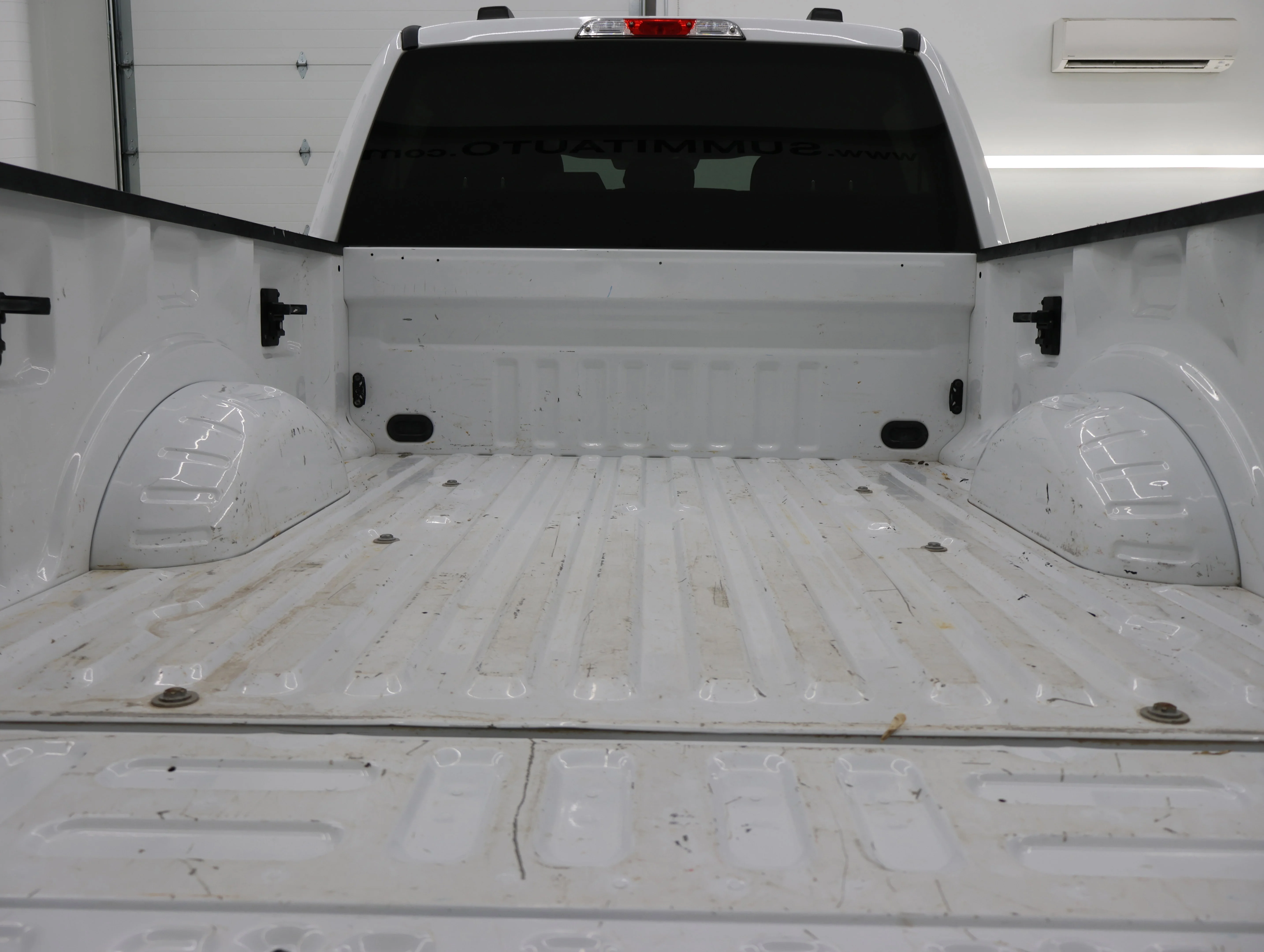 Used 2022 Oxford White Ford XLT image 28