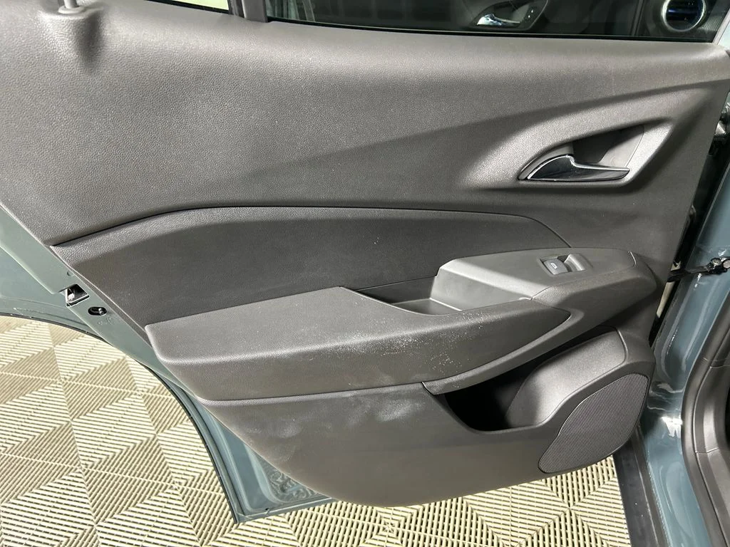 Used 2025 Gray Chevrolet LT image 16