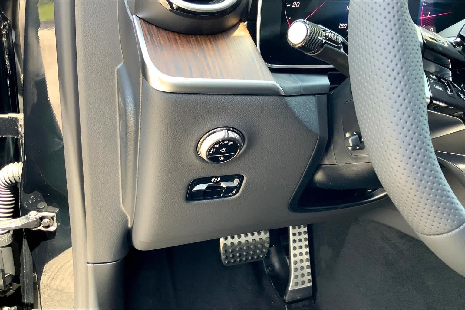 2025 Mercedes-Benz GLC Base - Photo 12