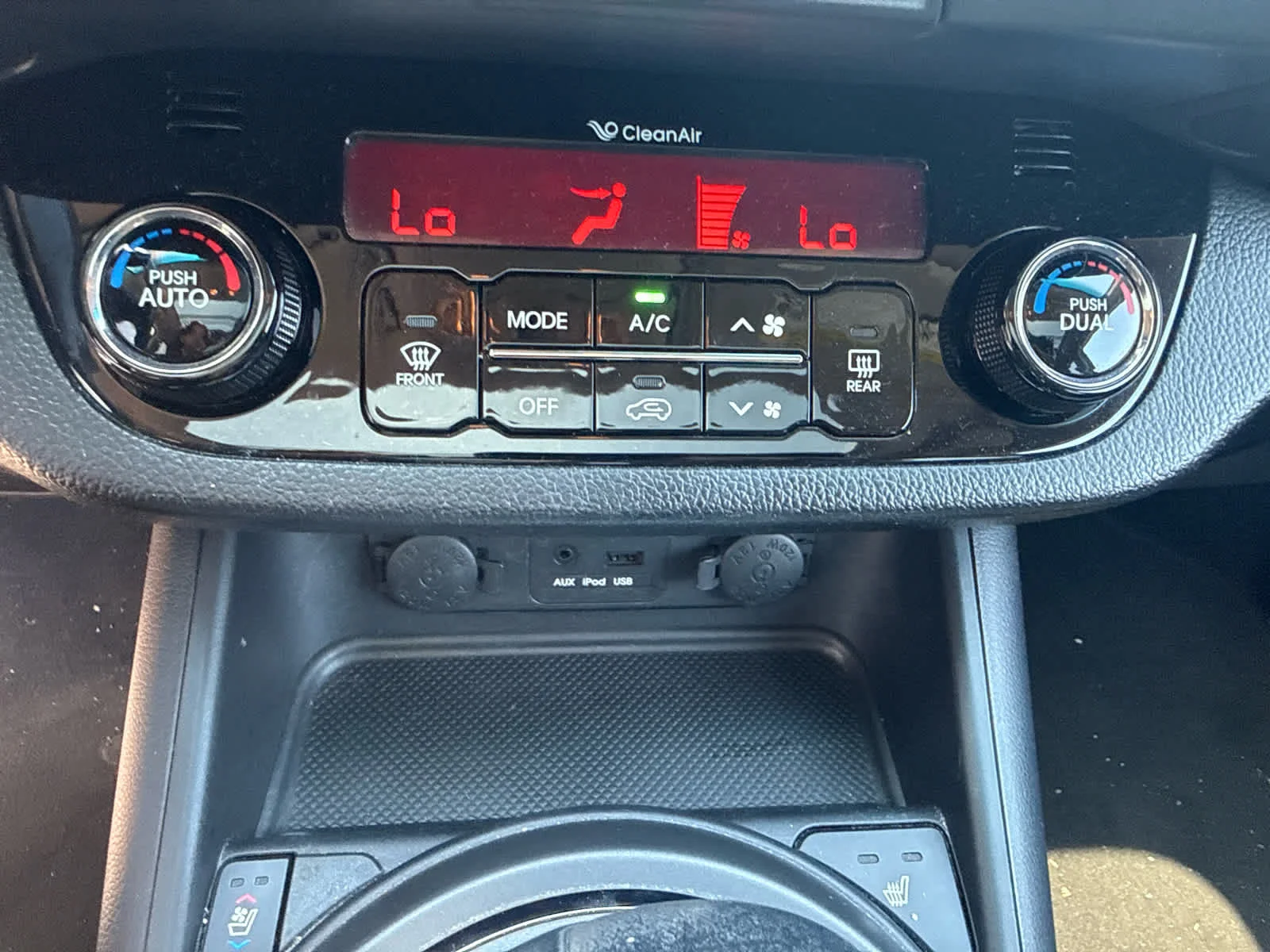 Used 2013 Signal Red Kia SX image 13
