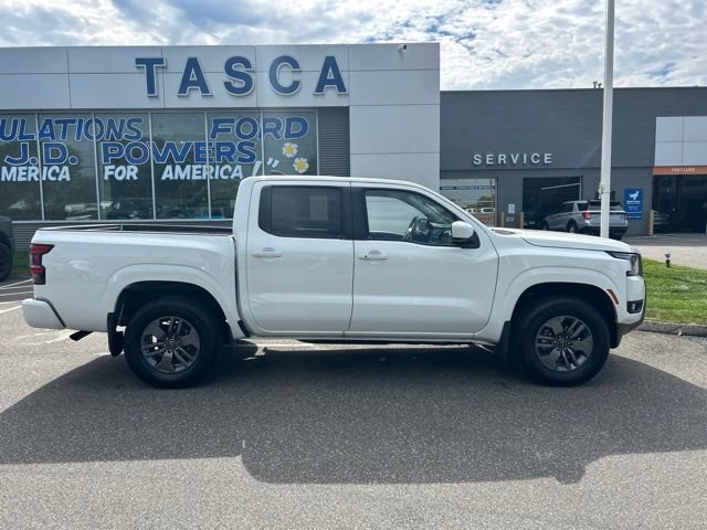Used 2025 White Nissan SV image 9