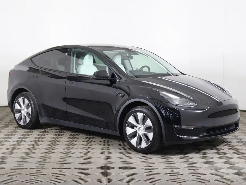 Used 2023 Tesla Model Y Long Range with VIN 7SAYGDEE6PF789201 for sale in Streetsboro, OH