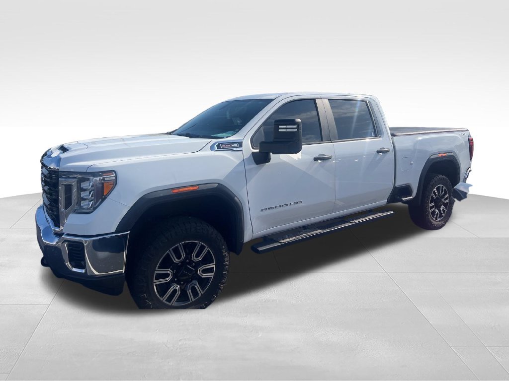 Used 2020 White GMC Base image 2