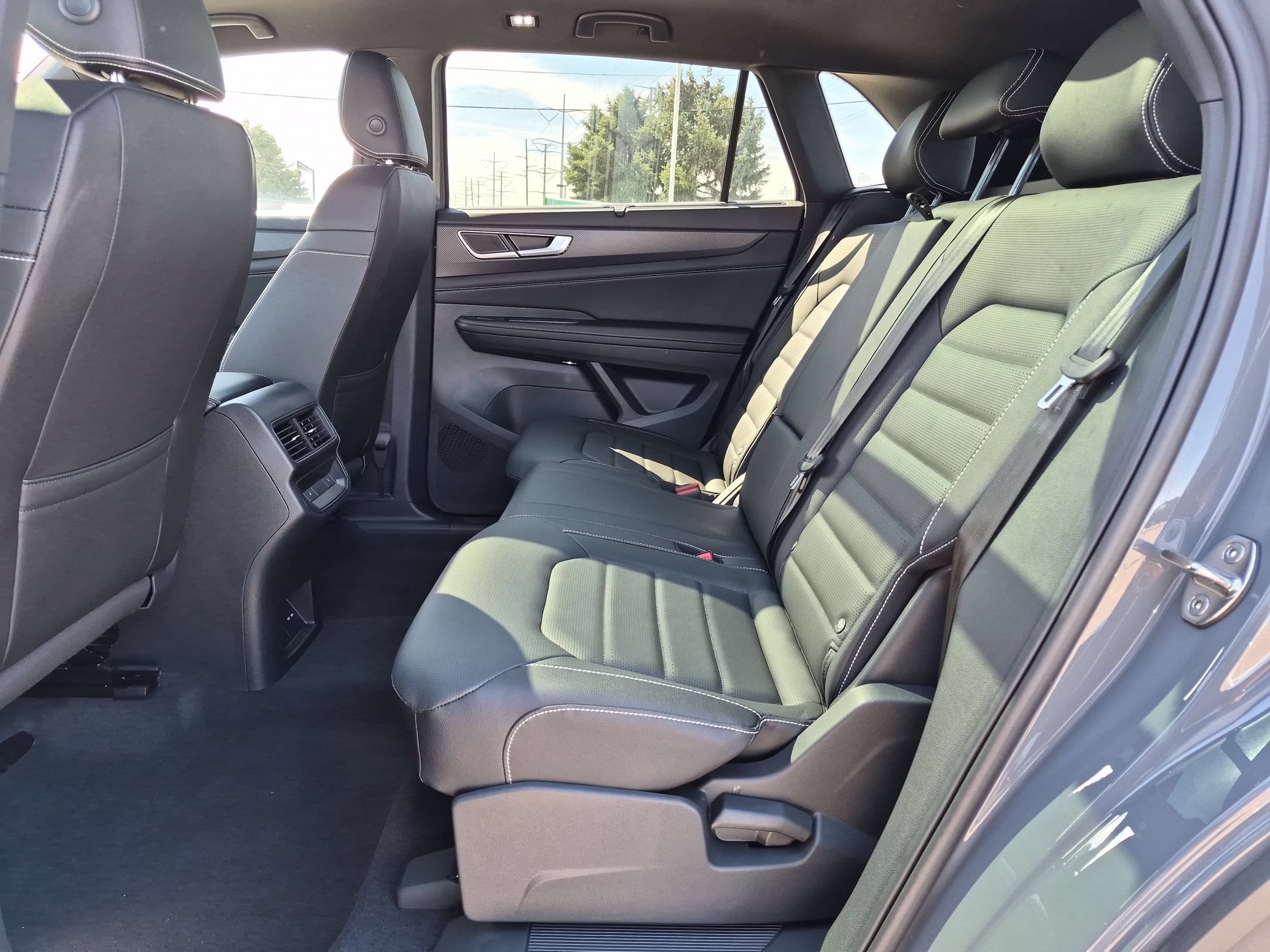 New 2026 Pure Gray Volkswagen 2.0T SEL R-Line Black image 15