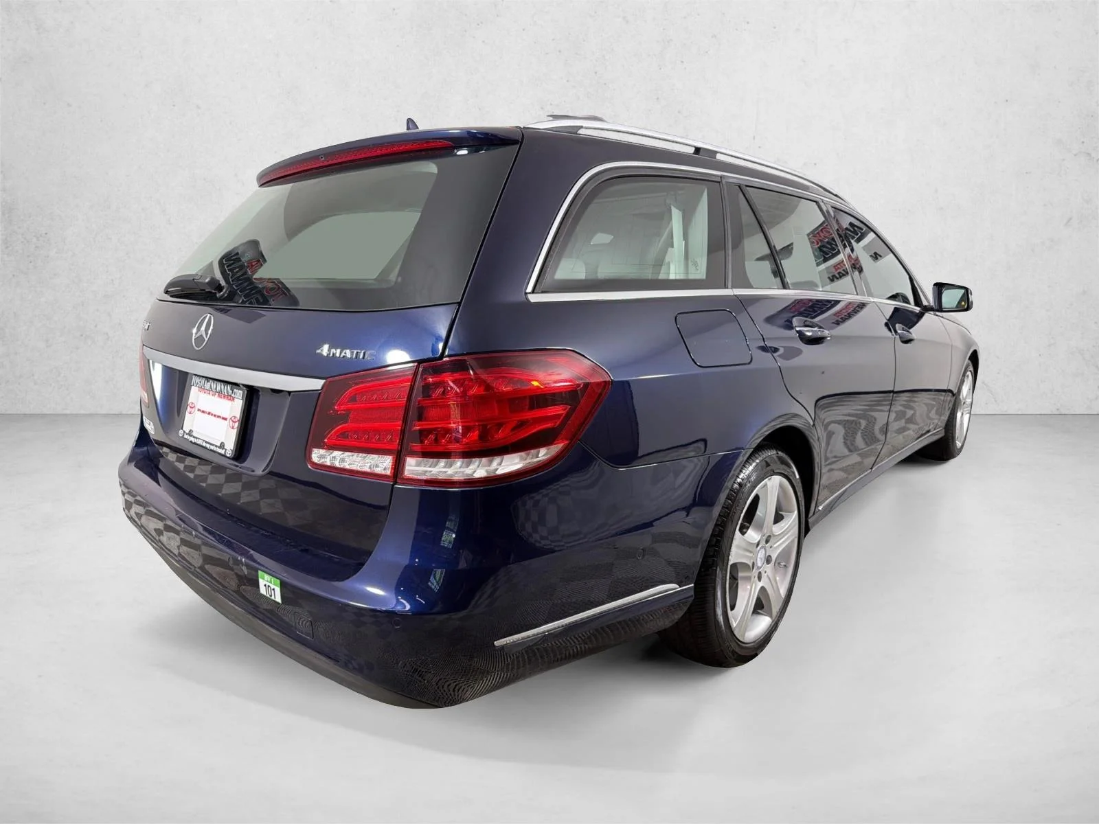 Used 2016 Blue Mercedes-Benz E 350 Luxury image 5