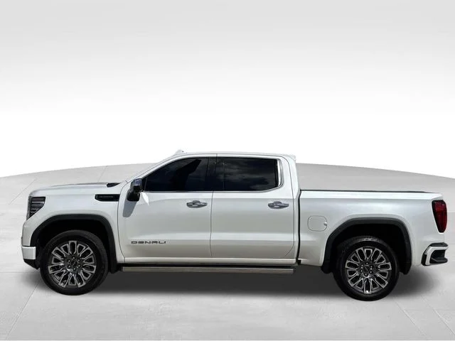 Used 2023 White GMC Denali Ultimate image 13