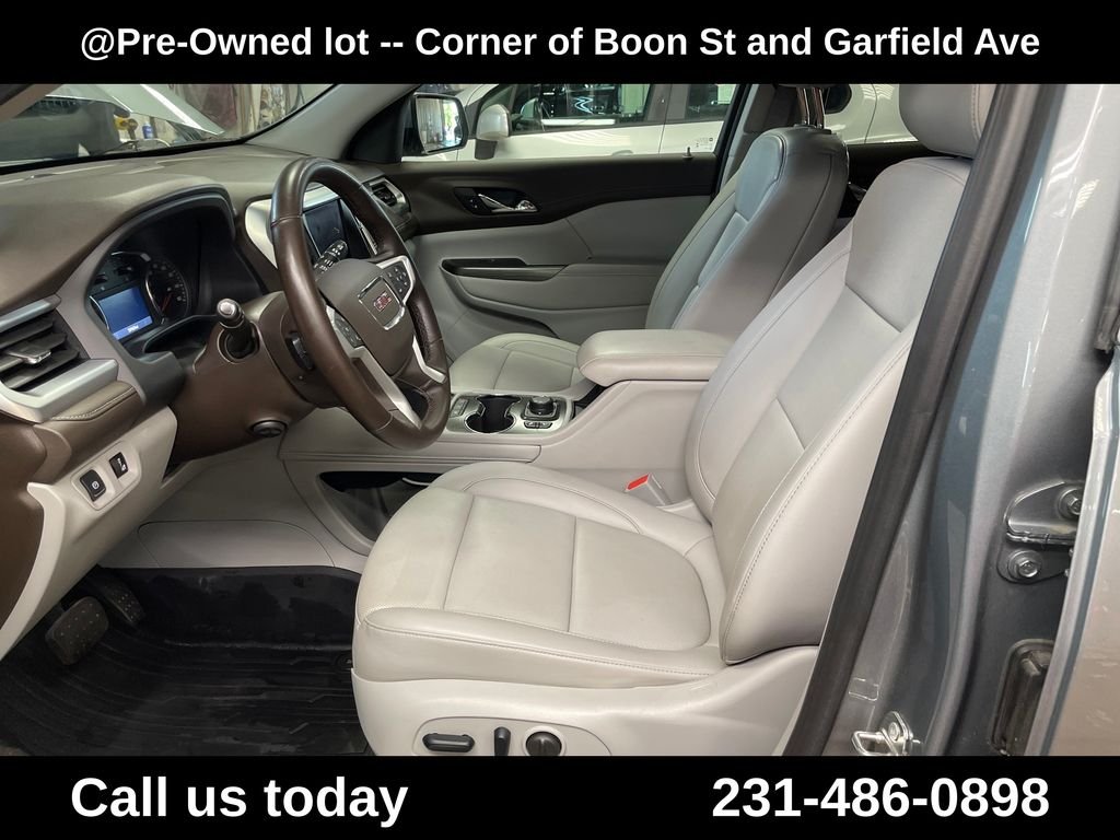 Used 2023 Silver GMC SLT image 14