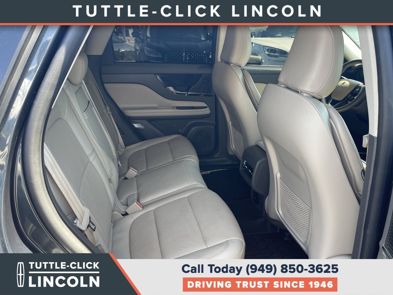 Certified Used 2022 Flight Blue Lincoln Grand Touring image 17