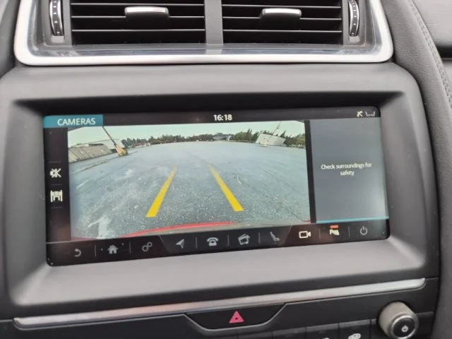 Used 2020  Jaguar Base image 16