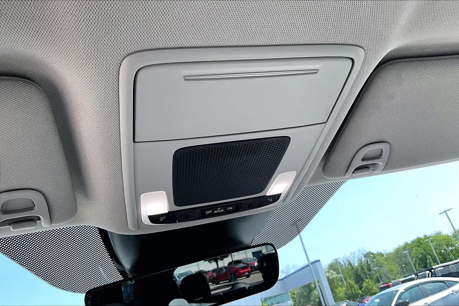Used 2024 Platinum White Pearl Honda EX-L 8 Passenger image 36